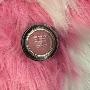 Revlon ColorStay Creme Eyeshadow in cherry blossom 🌸🍒